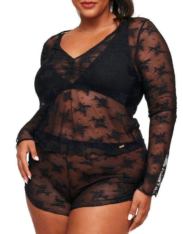 Gwendlyn Women's Plus-Size Lace Top And Shorts Set