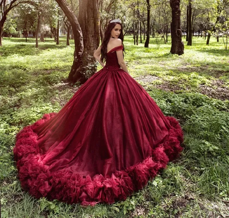 Burgundy Quinceanera Dresses Ball Gown Off The Shoulder Tulle Ruffled Sweet 16 Dresses 15 Años Mexican