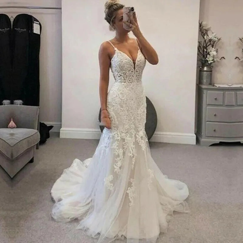 Sexy Deep V-Neck Wedding Dress Spaghetti Straps Lace Appliques Beach Mermaid Bride Gown Backless Train Vestido De Novia