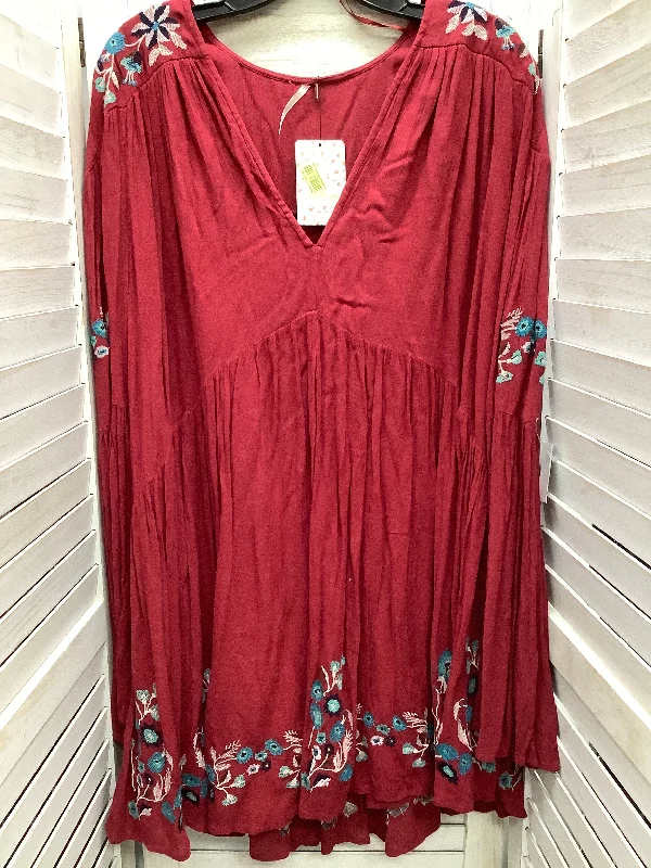 Top Long Sleeve By Free People In Red, Size: M